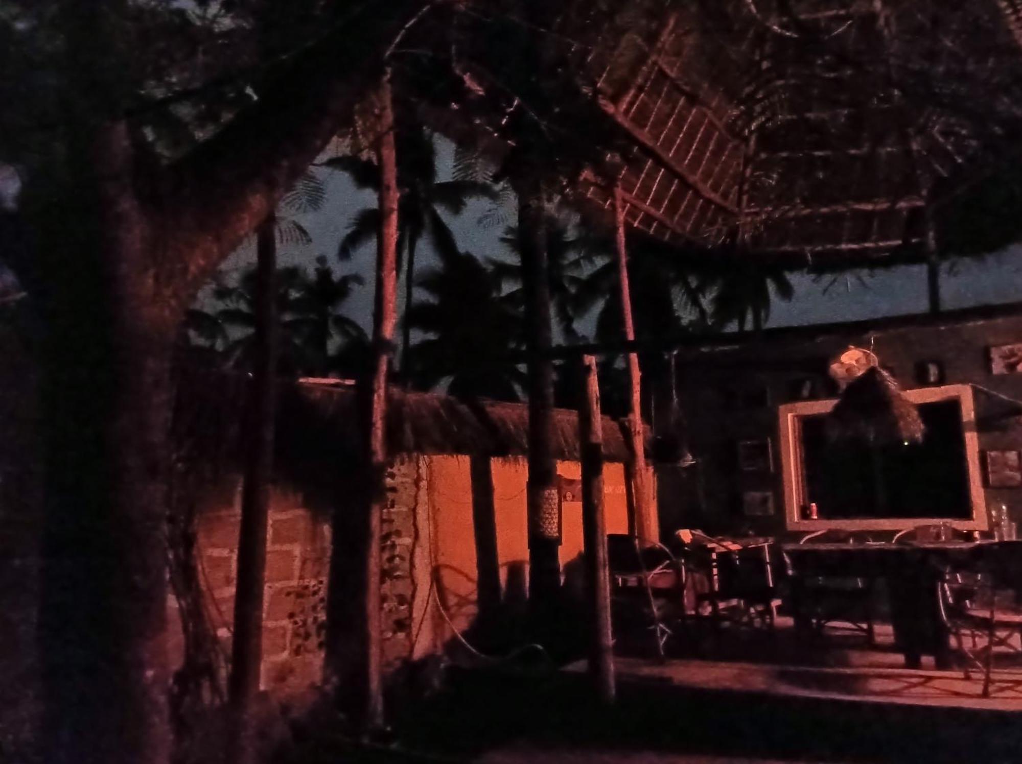 Mamarasta Bed & Breakfast Bwejuu Exterior photo